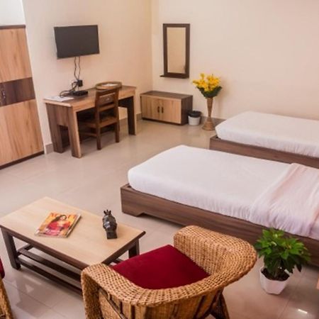 Hotel Aatreyee Dibrugarh Εξωτερικό φωτογραφία