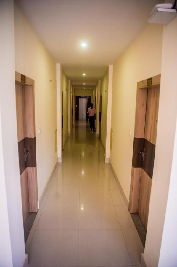 Hotel Aatreyee Dibrugarh Εξωτερικό φωτογραφία